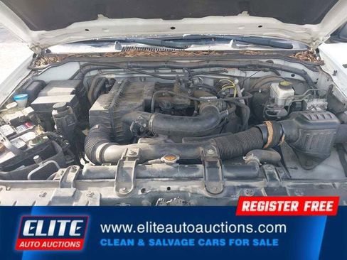 Used 2018 Nissan Frontier S image 20