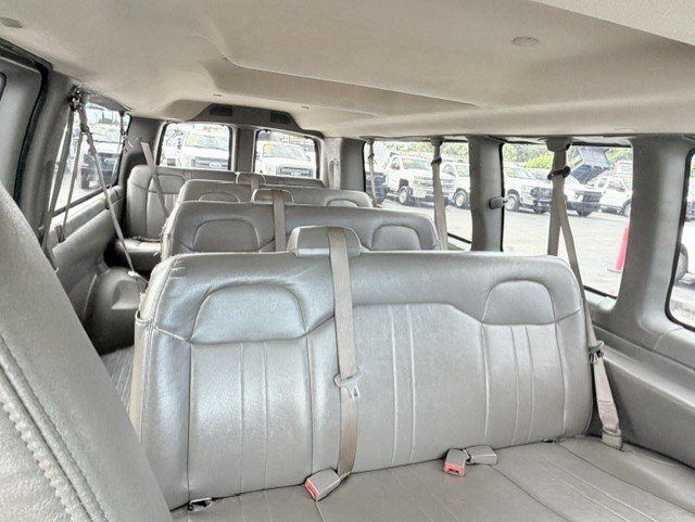 Used 2023 Chevrolet Express 3500 LS RWD image 17