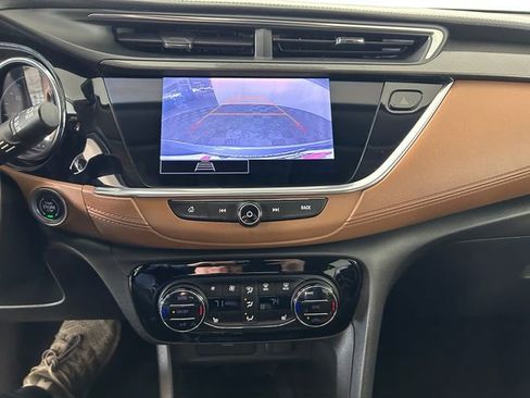 Used 2021 Buick Encore GX Essence AWD/4WD image 23