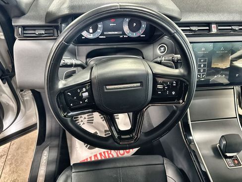 Used 2025 Land Rover Range Rover Velar Dynamic SE image 17