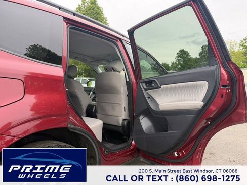 Used 2017 Subaru Forester 2.5i Premium w/ All-Weather Package AWD/4WD image 14