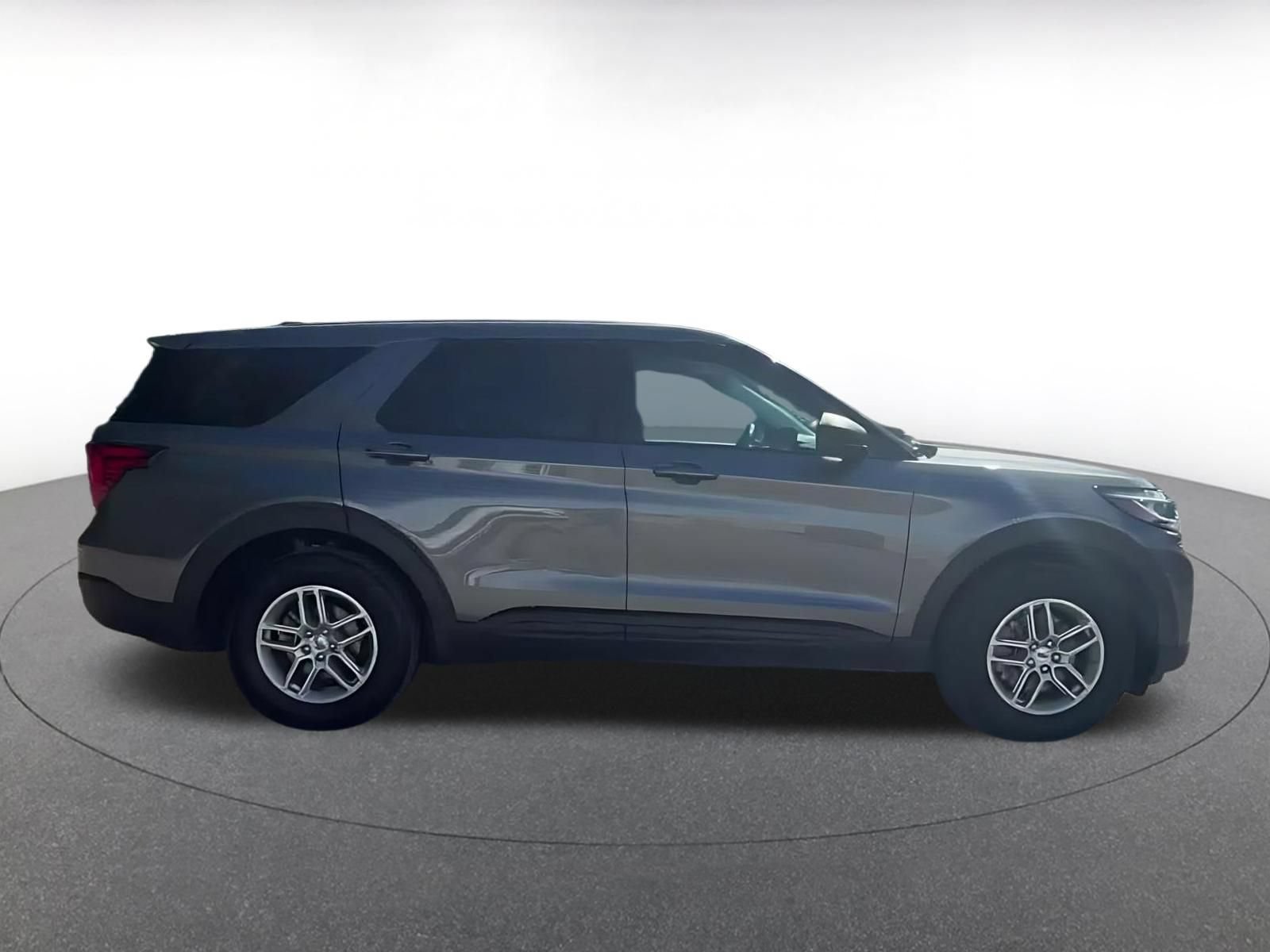 Used 2026 Ford Explorer Active AWD/4WD image 15