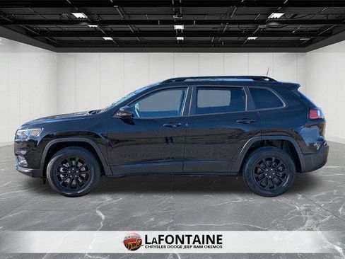 Certified 2023 Jeep Cherokee Altitude Lux image 2