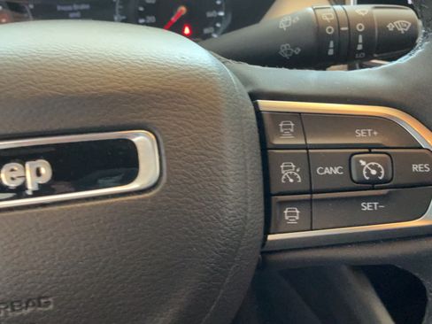 Used 2023 Jeep Compass Limited AWD/4WD image 18