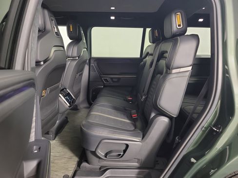 Used 2024 Rivian R1S Adventure AWD/4WD image 21