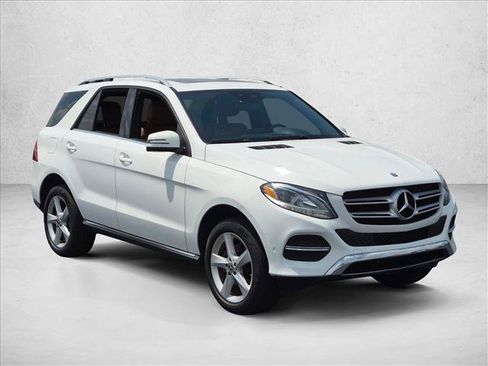 Used 2017 Mercedes-Benz GLE 350 image 3