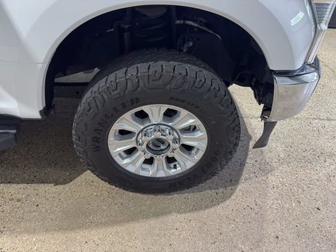 Used 2022 Ford F350 XLT w/ XLT Value Package AWD/4WD image 29