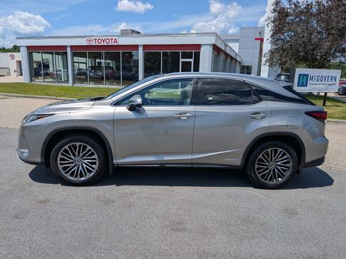 Used 2020 Lexus RX 450h AWD w/ Luxury Package image 2