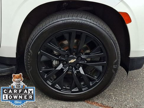 Used 2023 Chevrolet Suburban Premier AWD/4WD image 8