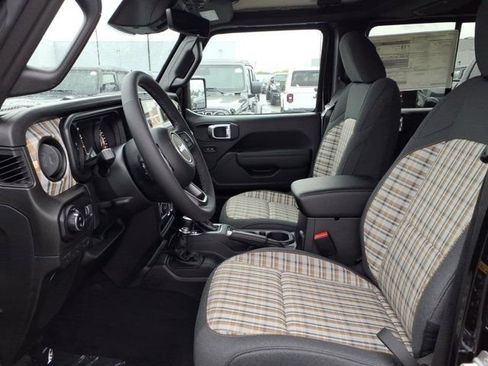 New 2026 Jeep Gladiator Mojave AWD/4WD image 15