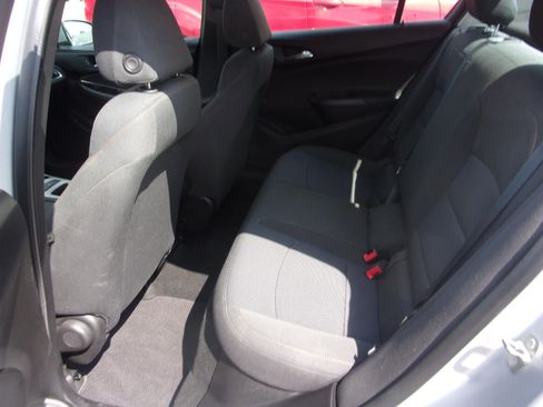 Used 2018 Chevrolet Cruze LS w/ LS Fleet Convenience Package FWD image 13
