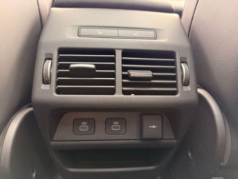 Used 2025 Land Rover Discovery Sport Dynamic SE image 26