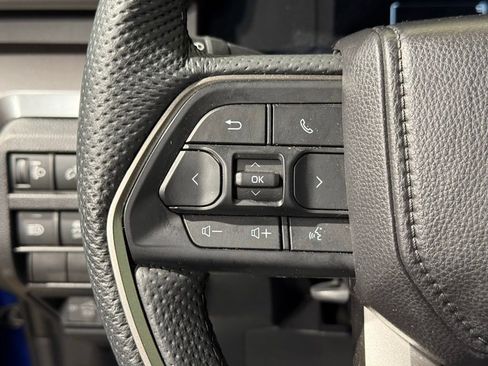 Certified 2025 Toyota Tacoma SR5 AWD/4WD image 21