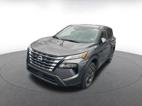 Used 2025 Nissan Rogue SV image 12