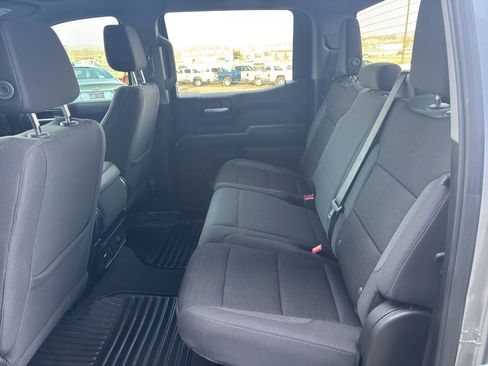 Used 2024 Chevrolet Silverado 1500 Custom image 11