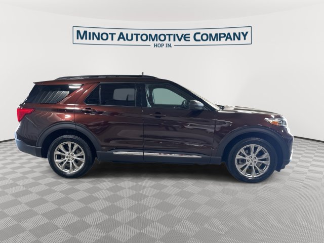 Used 2020 Ford Explorer XLT w/ Equipment Group 202A AWD/4WD image 10