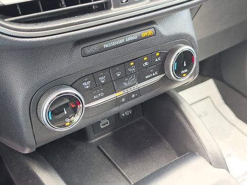 Certified 2025 Ford Escape Active image 24
