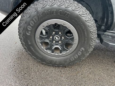 Used 2022 Ford Bronco Outer Banks w/ Sasquatch Package AWD/4WD image 12