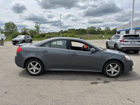 Used 2009 Pontiac G6 Sedan w/ Sport Package 2 FWD image 9