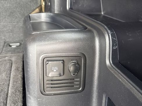 Used 2016 Toyota 4Runner SR5 RWD image 15