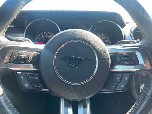Used 2017 Ford Mustang Coupe RWD image 41