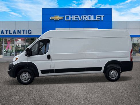 Used 2026 RAM ProMaster 2500 w/ Convenience Group FWD image 3