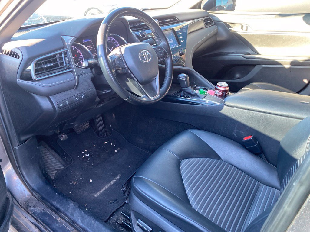 Used 2020 Toyota Camry SE w/ Carpet Mat Package FWD image 6