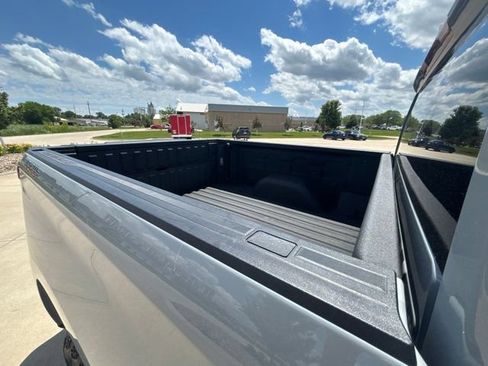 Used 2024 Chevrolet Silverado 1500 Custom Trail Boss AWD/4WD image 33