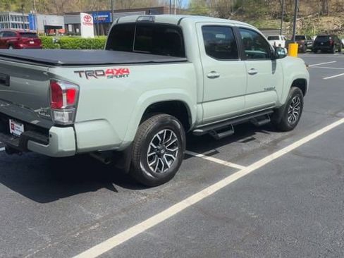 Certified 2023 Toyota Tacoma TRD Sport w/ Technology Package AWD/4WD image 8
