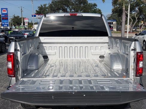 Used 2018 Ford F150 XLT w/ Equipment Group 302A Luxury AWD/4WD image 11