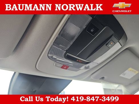 Used 2025 Kia Sportage EX FWD image 29