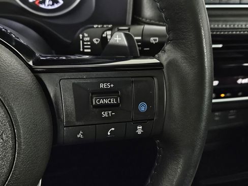 Used 2022 Nissan Rogue SV w/ SV Premium Package image 18