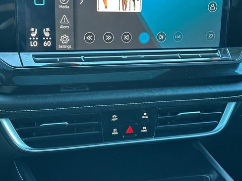 Used 2025 Volkswagen Atlas SEL Premium R-Line AWD/4WD image 22
