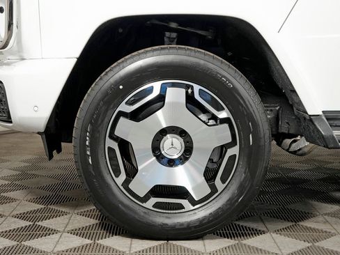 New 2026 Mercedes-Benz G 550 image 9