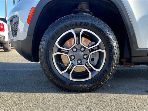 Used 2022 Jeep Grand Cherokee Trailhawk w/ Advanced Protech Group II image 7