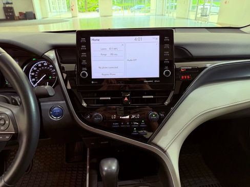 Used 2022 Toyota Camry SE w/ Audio Upgrade Package FWD image 22