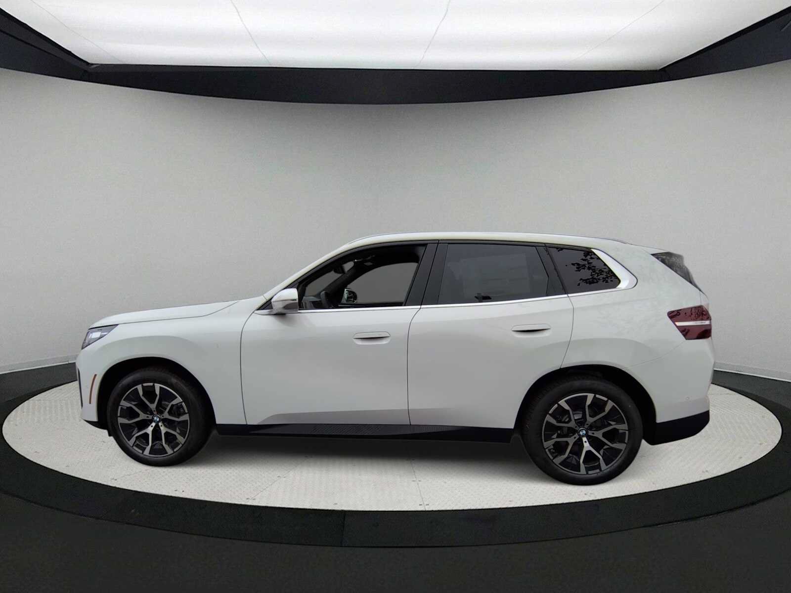 Used 2026 BMW X3 xDrive30i w/ Convenience Package AWD/4WD image 5