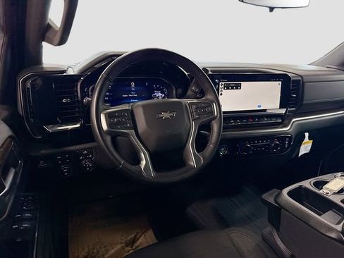 Used 2024 Chevrolet Silverado 1500 LT Trail Boss AWD/4WD image 23