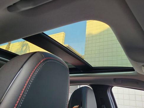 New 2026 Nissan Kicks SR w/ SR Premium Package FWD image 11