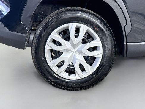 Used 2024 Toyota Corolla Cross L FWD image 33