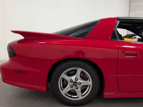 Used 2002 Pontiac Firebird Trans Am w/ SLP Firehawk Pkg RWD image 39