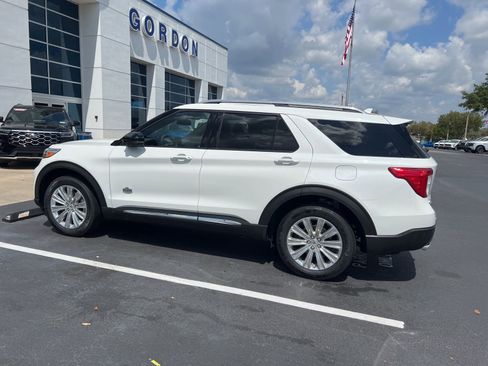 Used 2023 Ford Explorer King Ranch w/ Technology Package image 10