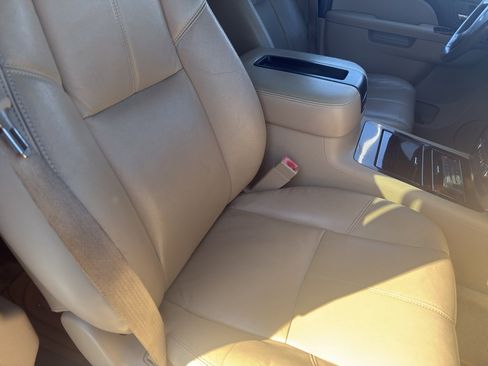 Used 2013 GMC Yukon XL SLT image 21