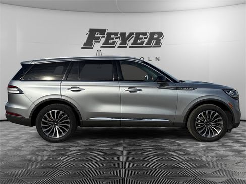 Used 2024 Lincoln Aviator Reserve image 6