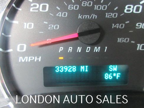 Used 2024 GMC Savana 2500 w/ Enhanced Convenience Package RWD image 9