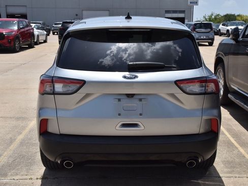 Used 2021 Ford Escape SE w/ SE Sport Appearance Package FWD image 6