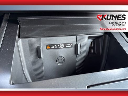 New 2025 GMC Hummer EV 2X image 30