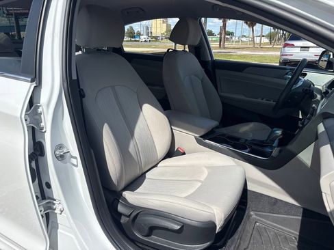 Used 2019 Hyundai Sonata SE FWD image 16