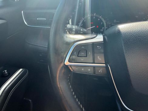 Used 2021 Toyota Highlander XSE FWD image 20