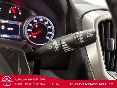 Used 2024 GMC Terrain SLT AWD/4WD image 27
